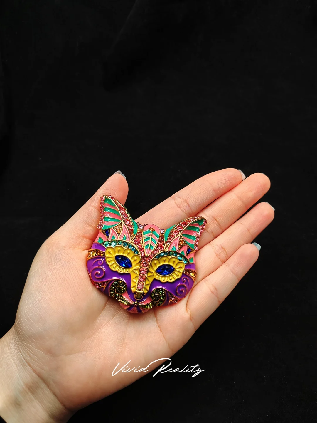 Heidi-Style Pink-Purple Cat Face Brooch - Image 5