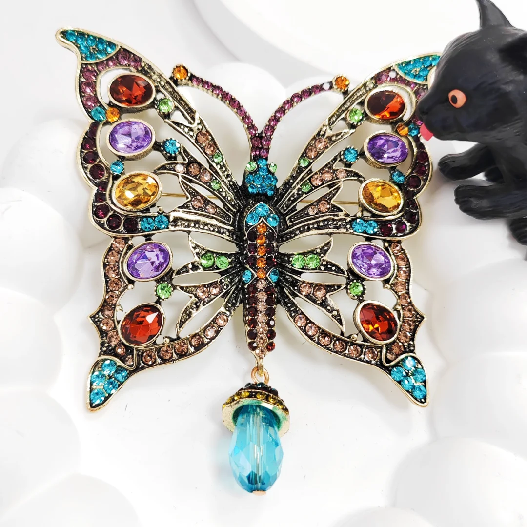 Heidi-style Vintage Butterfly Brooch - Image 2