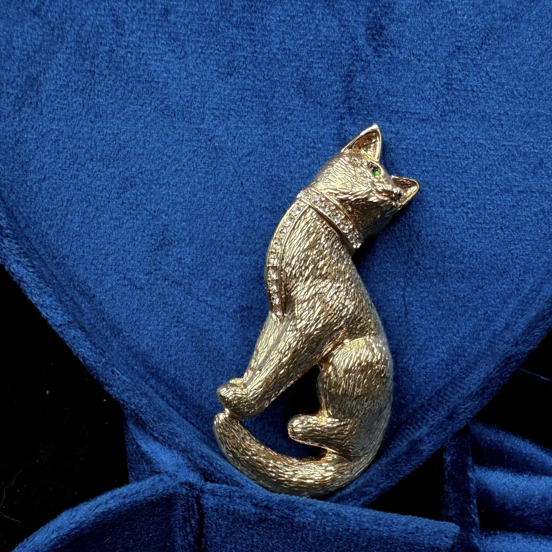 Gold Cat Limited Edition Brooch - Image 6