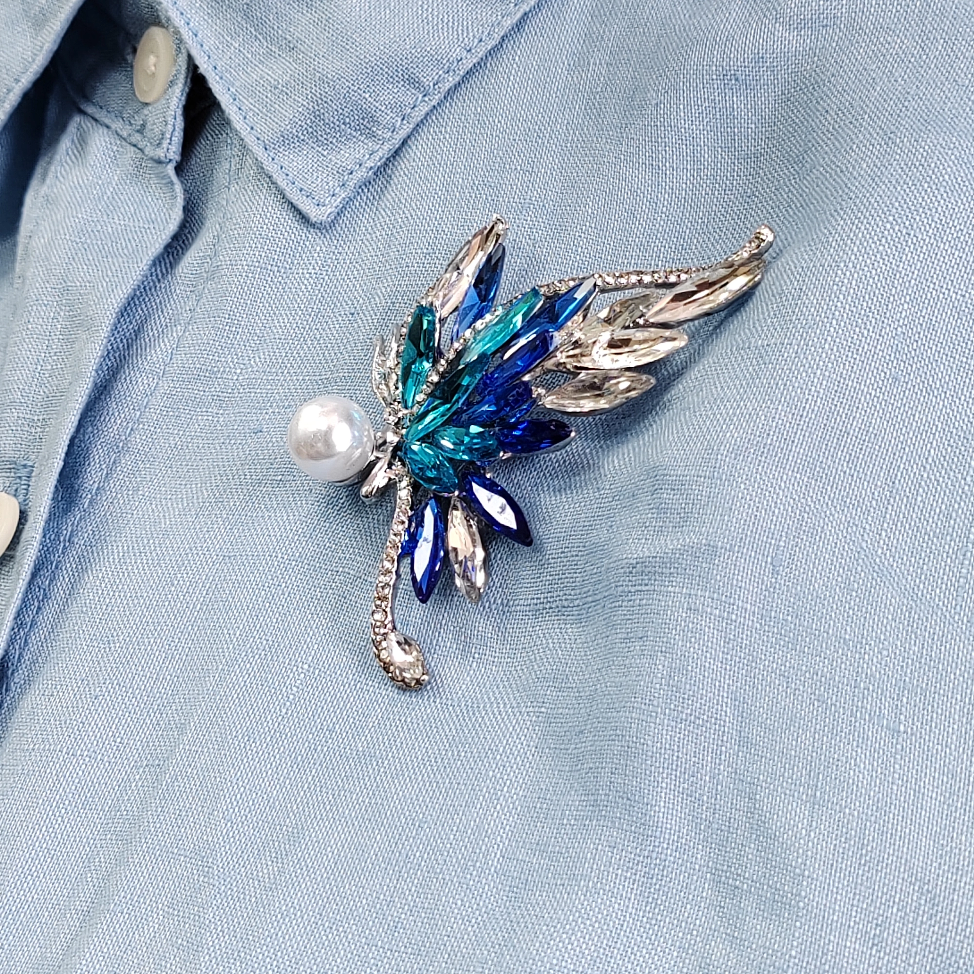 Gradient Blue Pearl Butterfly Brooch - Image 3