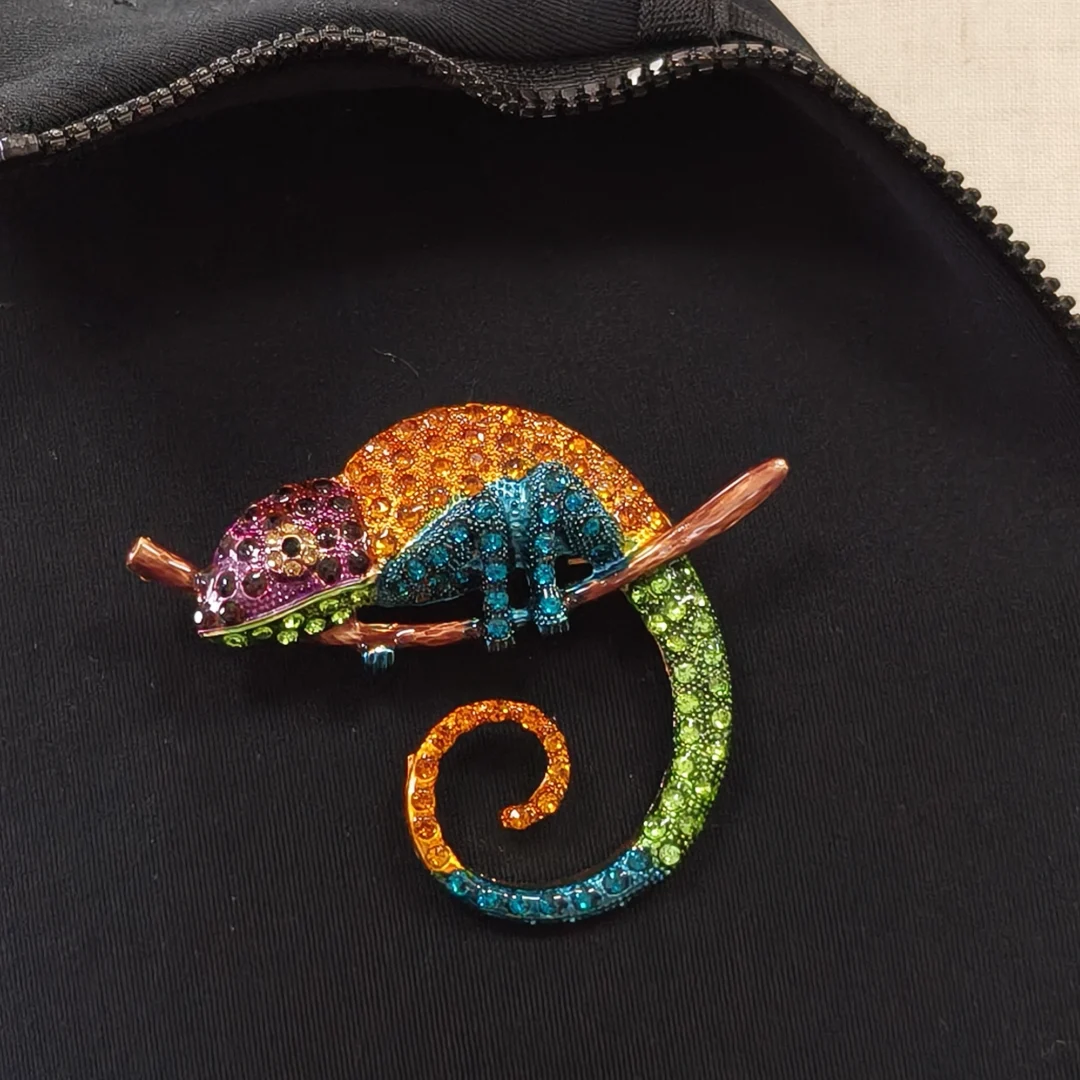 Lizard Brooch (Vintage Design, Purple Head & Yellow Body) - Image 2