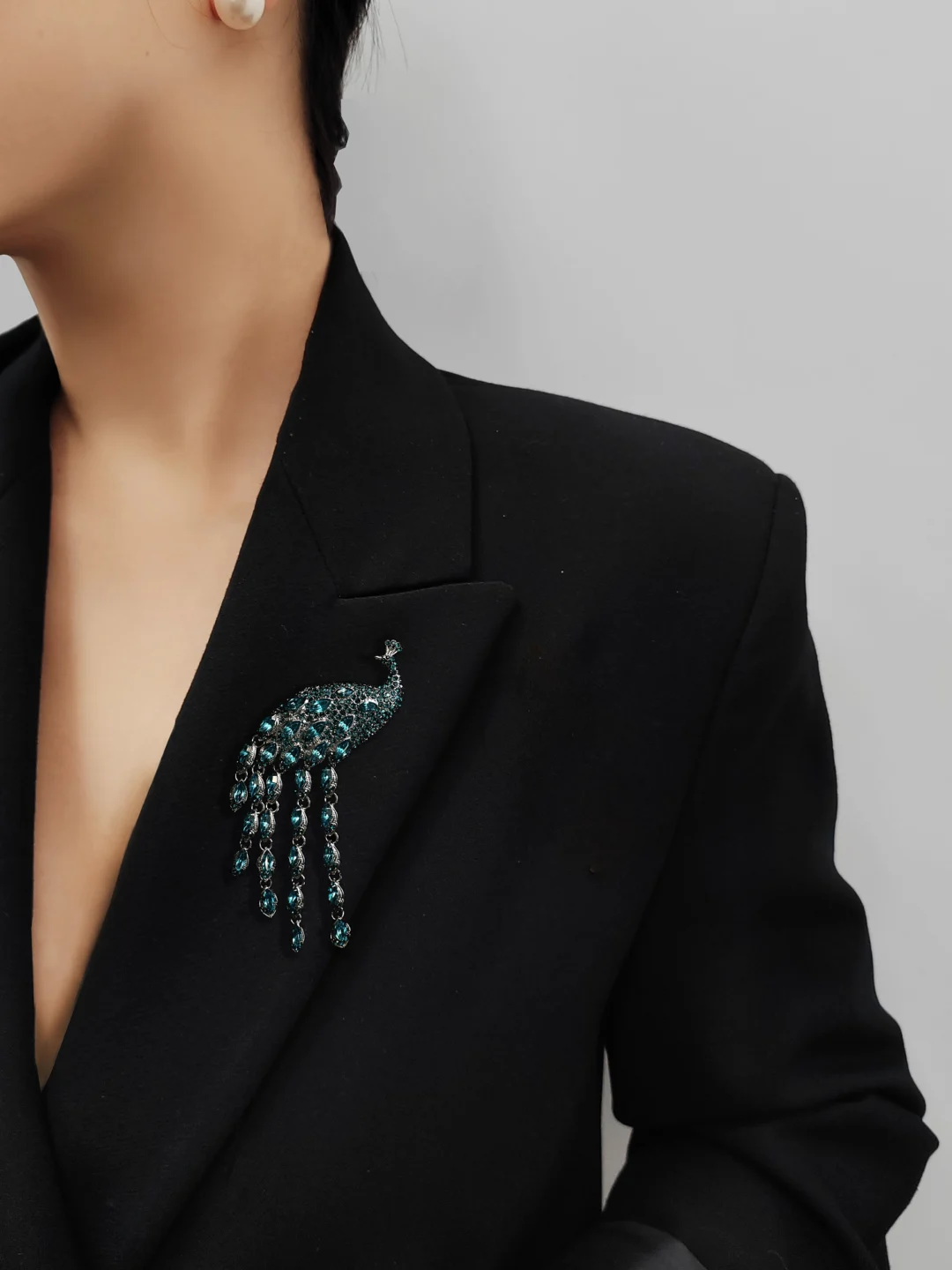 Blue Peacock Brooch (Vintage Design) - Image 3