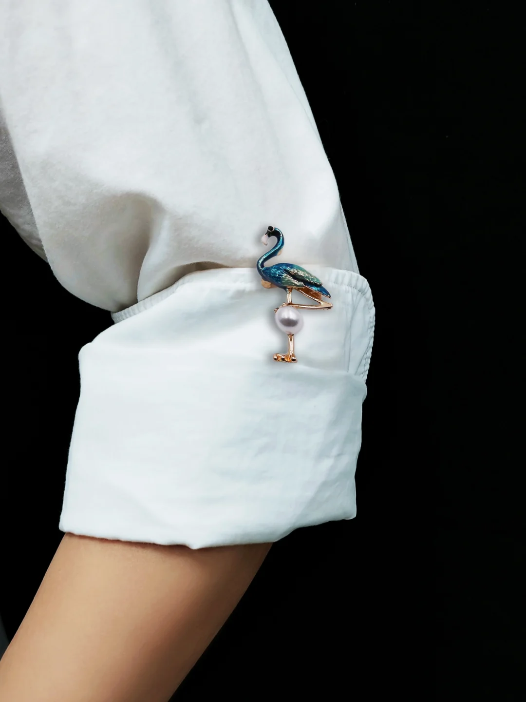 Flamingo Brooch with Blue Pearls - Image 5
