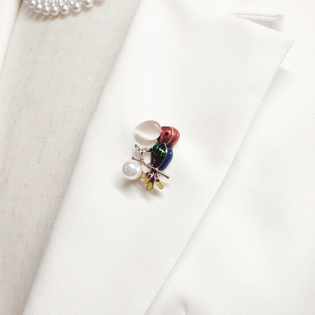 Vintage Woodpecker Brooch - Image 3