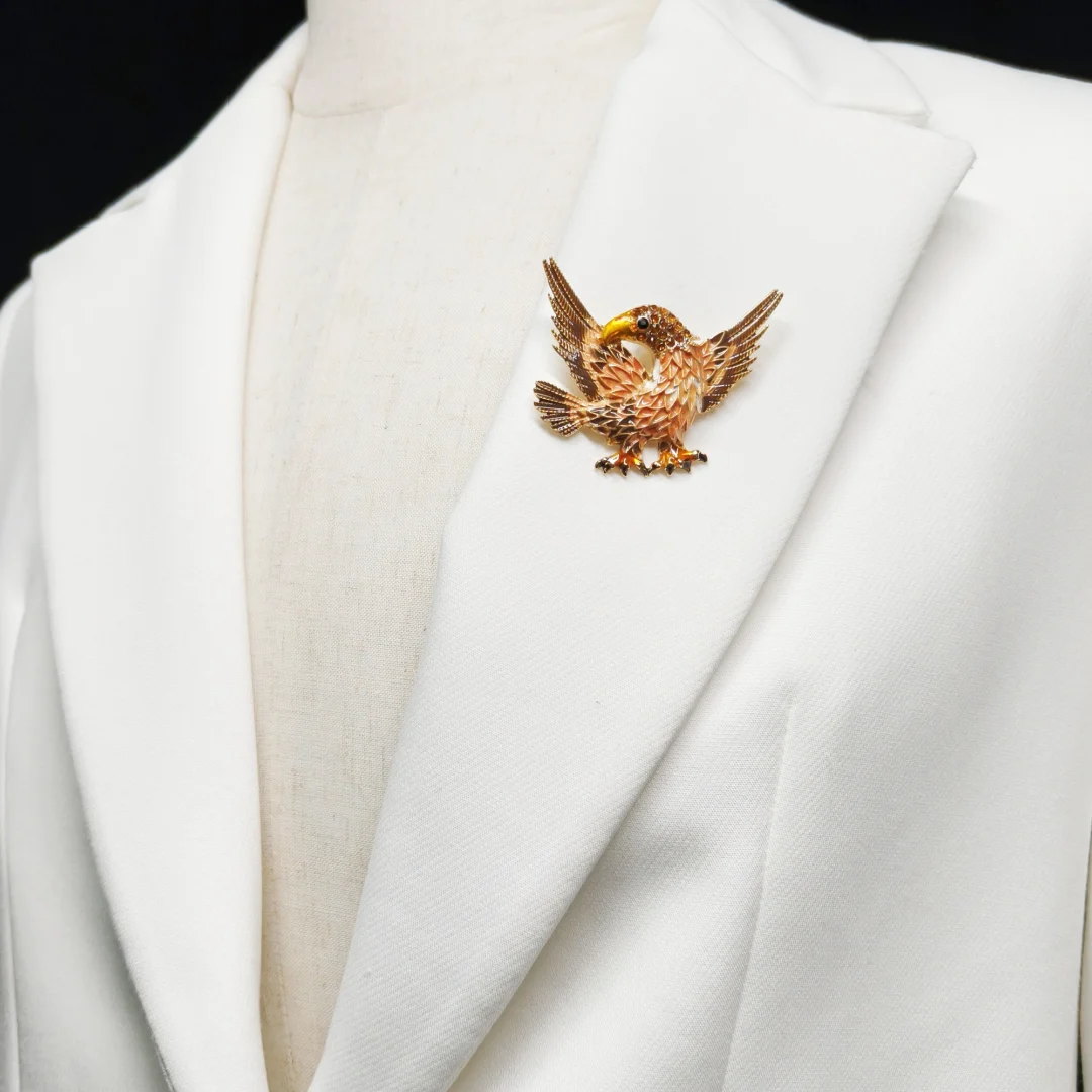 Yellow Eagle Brooch (Vintage Design) - Image 3