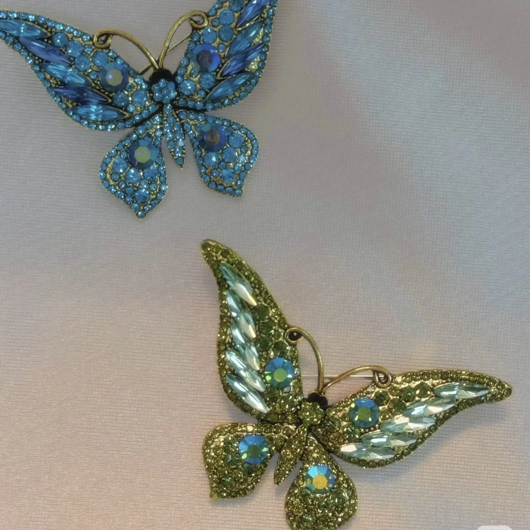 Yellow-Green Butterfly Brooch - Small - Image 7