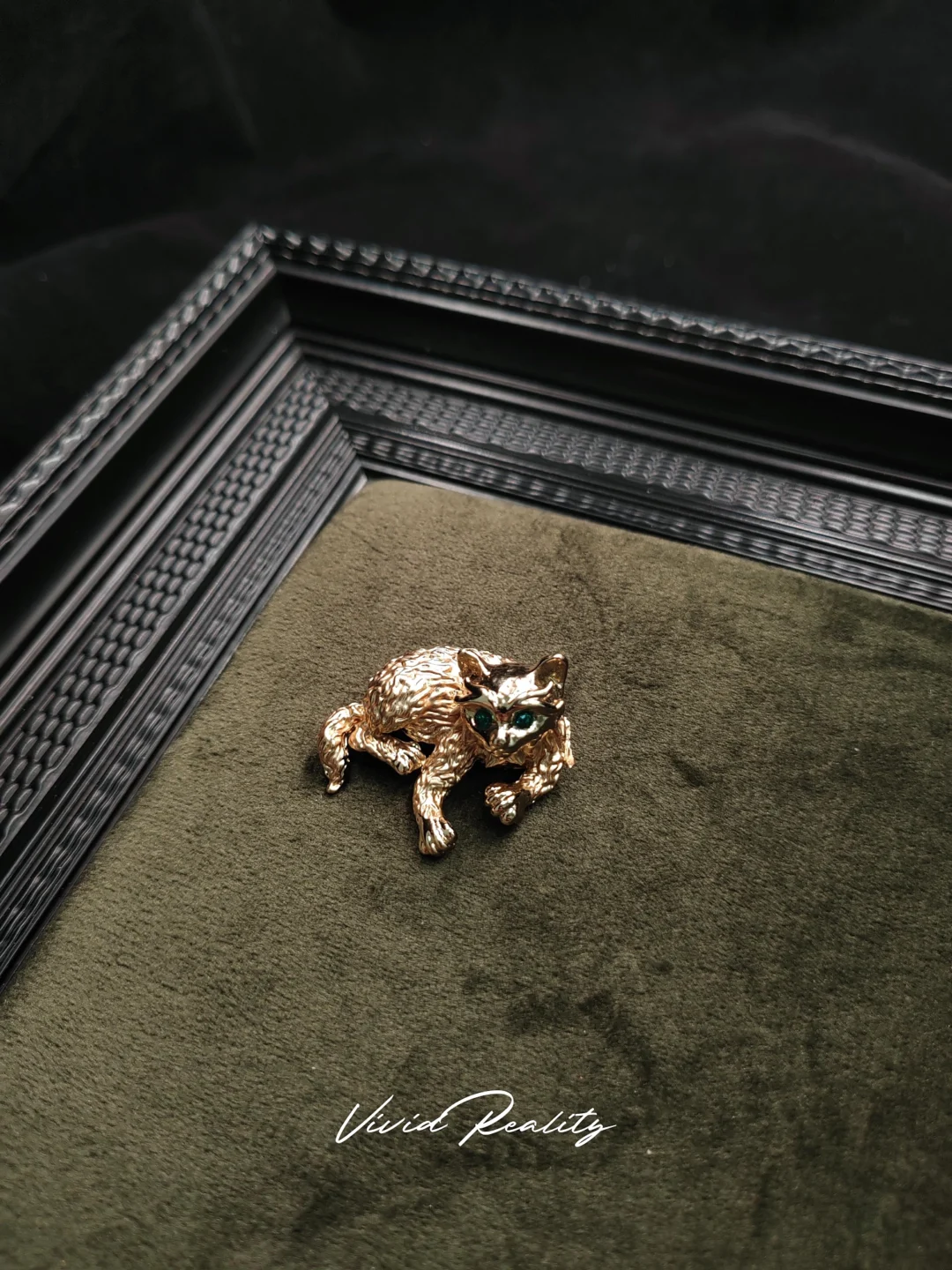 Vintage Gold Green-Eyed Cat Brooch - Image 6
