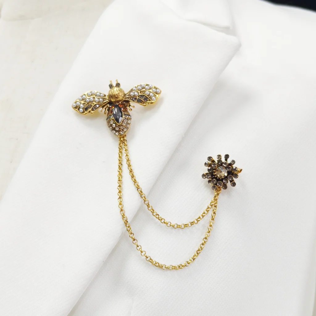 Vintage Chain Bee Brooch