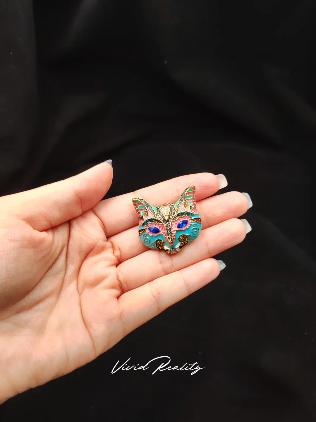 Heidi-Style Blue Mini Cat Face Brooch - Image 4