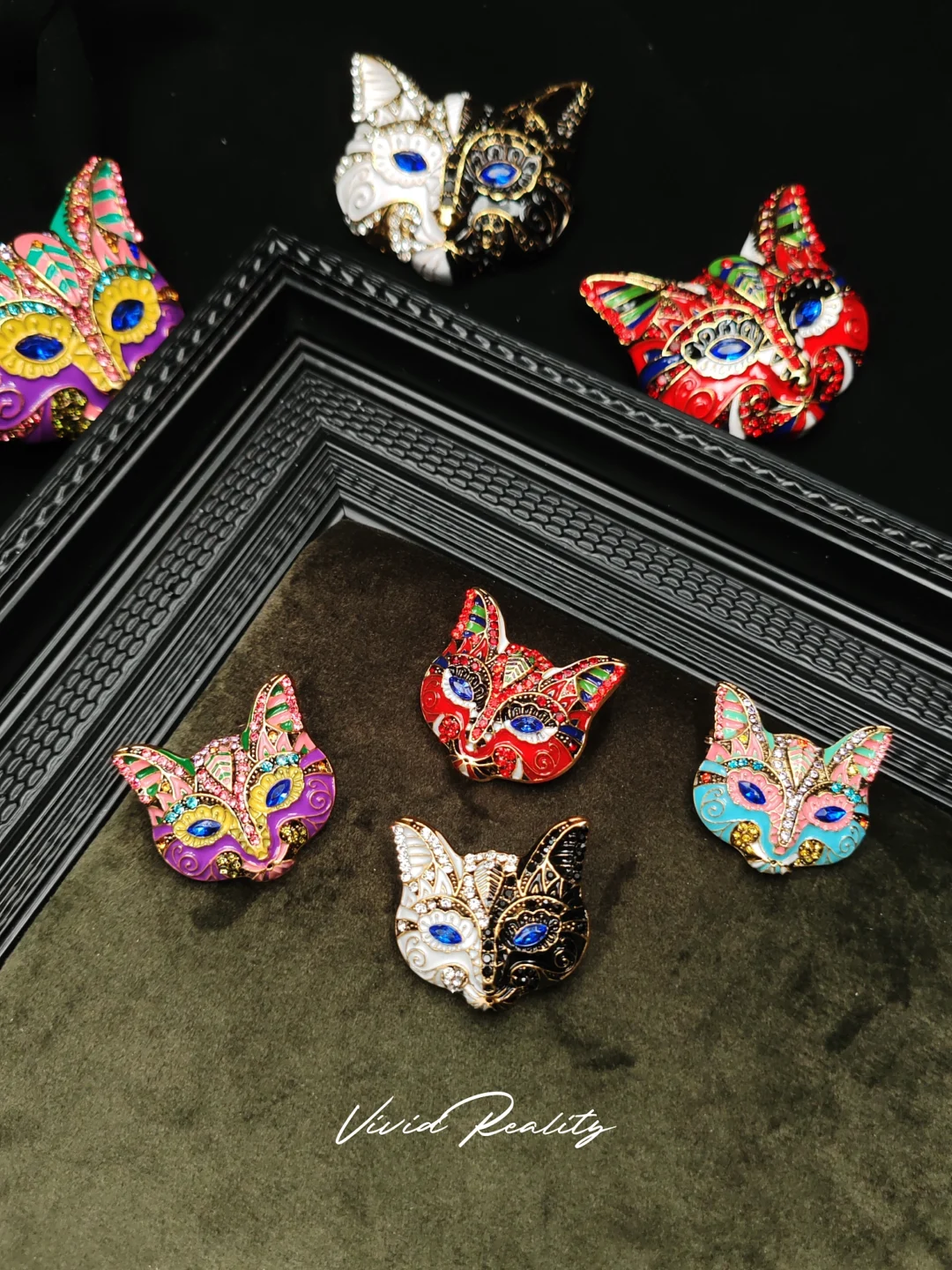 Heidi-Style Blue Mini Cat Face Brooch - Image 8