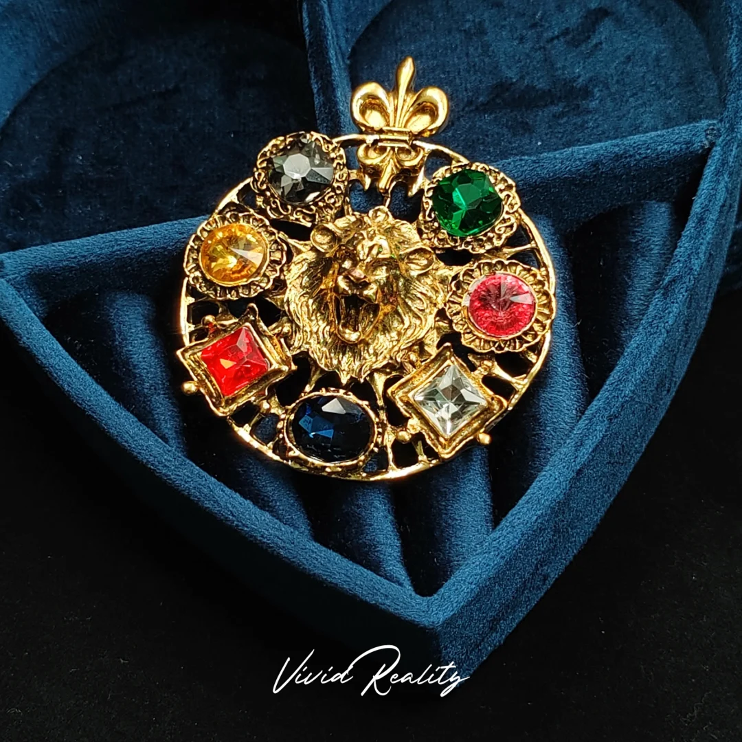Rainbow Zirconia Lion Brooch - Image 3