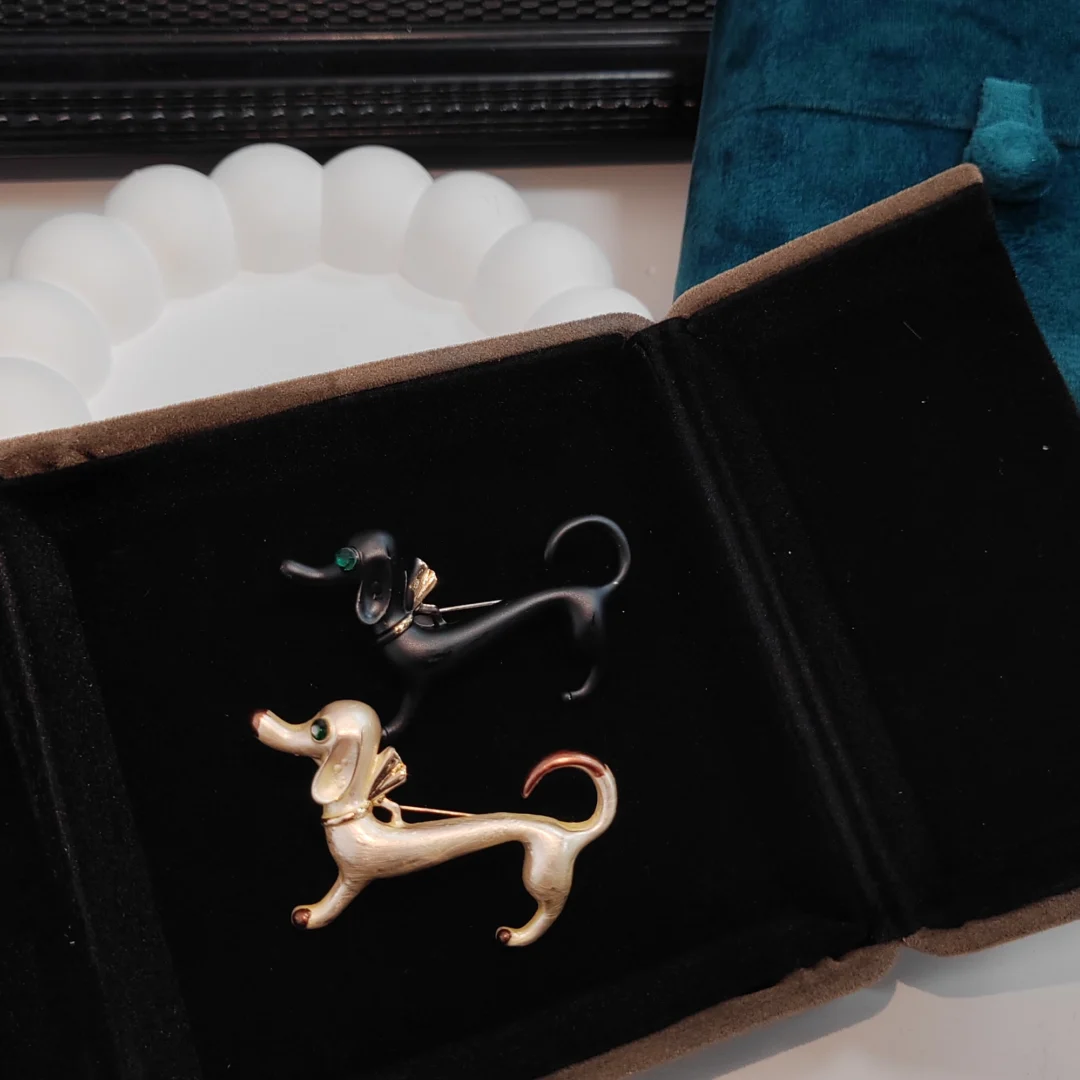 Black Dachshund Brooch - Image 6