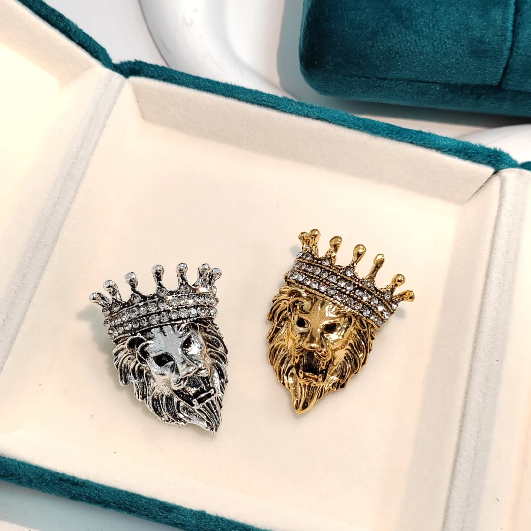 Vintage Silver Lion Head Brooch - Image 3