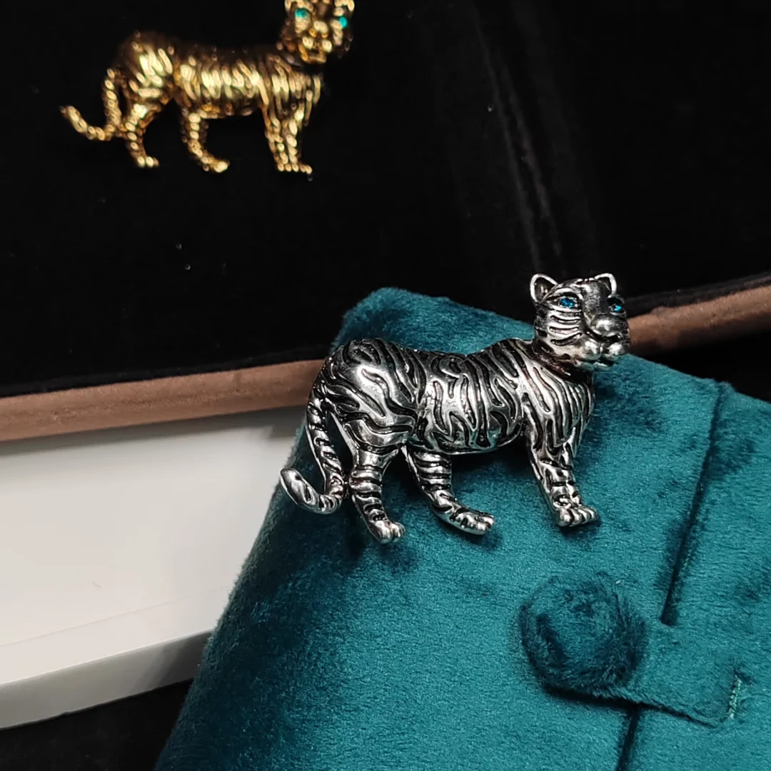 Vintage Gold Fierce Tiger Brooch - Image 4