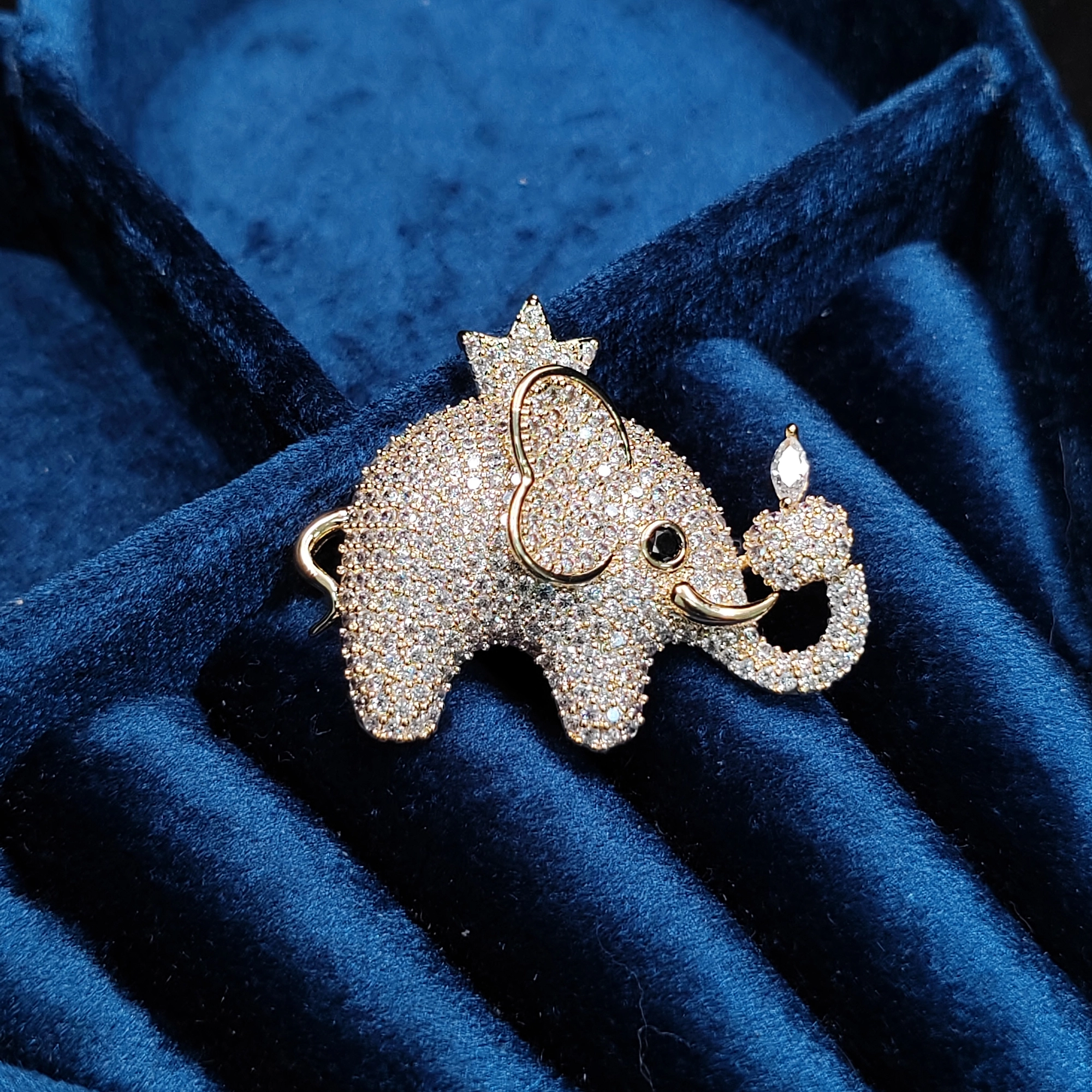 Golden Zircon Elephant Brooch - Image 3