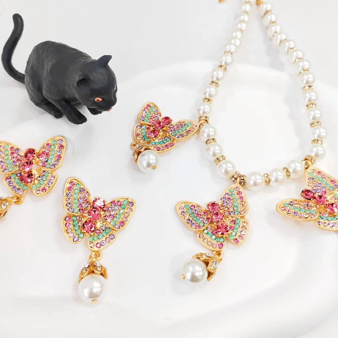 Vintage Copper-Plated Pink Butterfly Jewelry Set - Earrings - Image 3