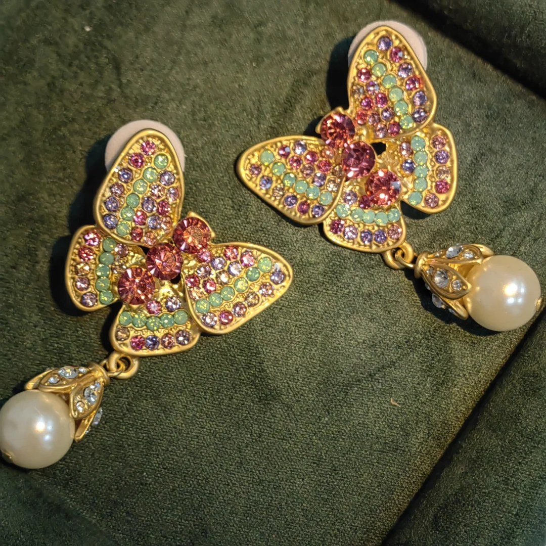 Vintage Copper-Plated Pink Butterfly Jewelry Set - Earrings - Image 7