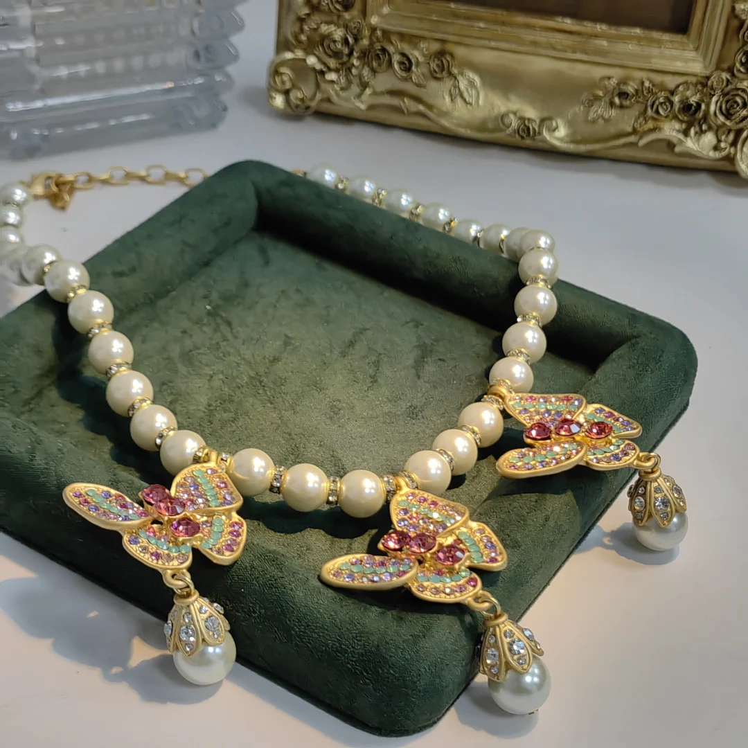 Vintage Copper-Plated Pink Butterfly Jewelry Set - Necklace - Image 2