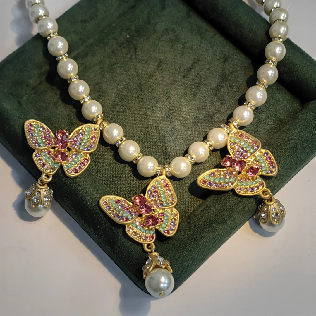 Vintage Copper-Plated Pink Butterfly Jewelry Set - Necklace - Image 3