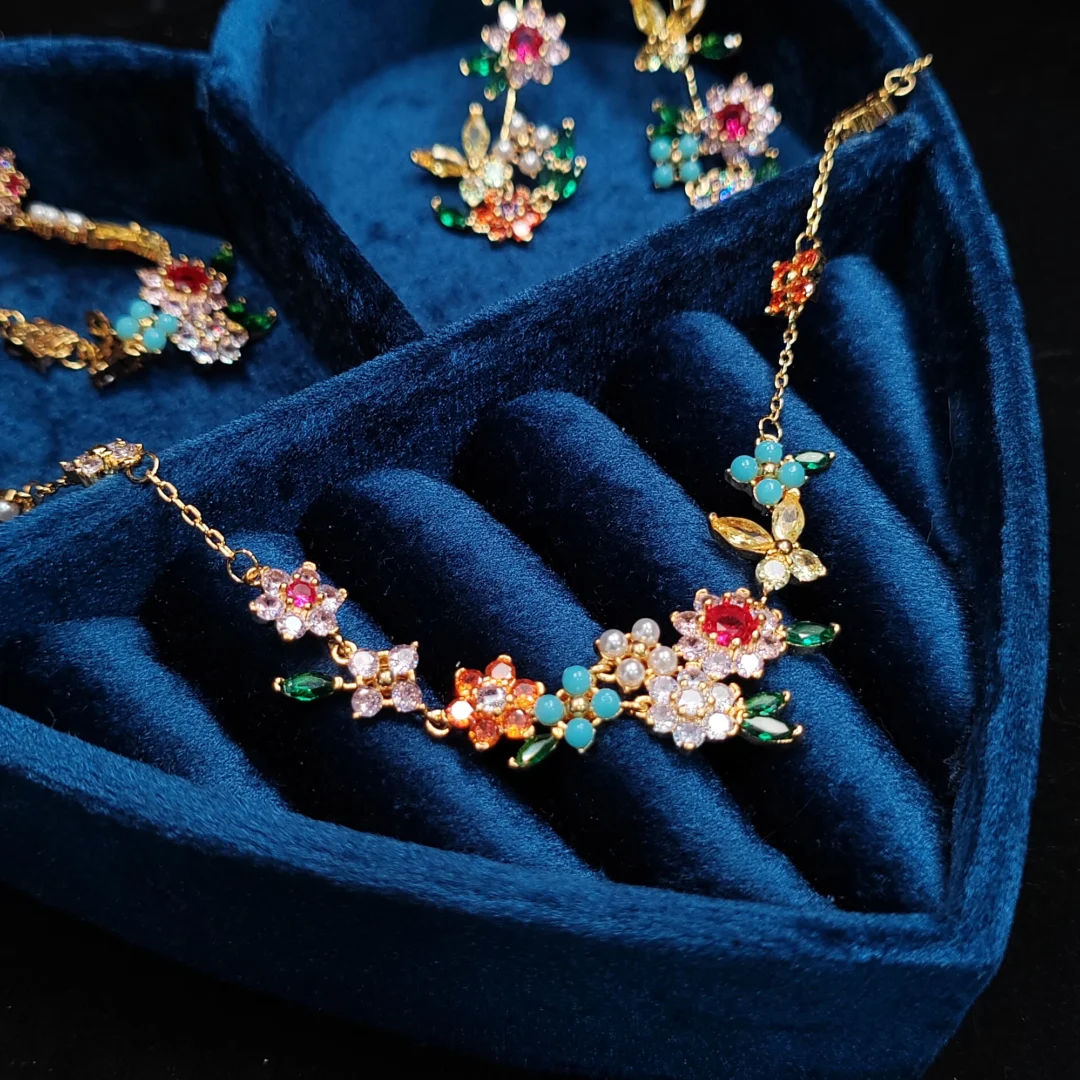Colored Gemstone Flower Jewelry Set - Necklace - Image 6