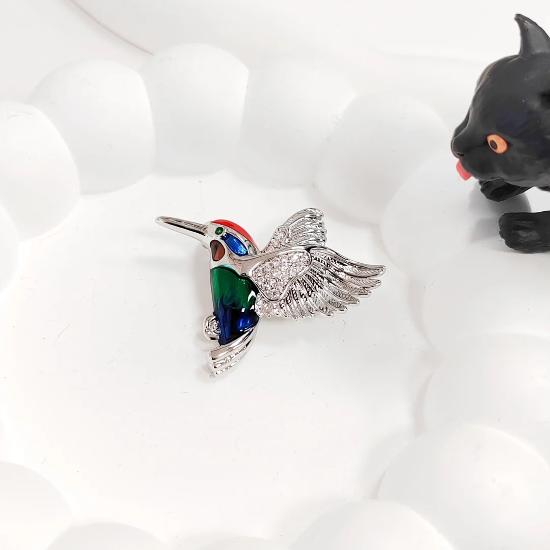Colorful Oil-Drop Silver-Winged Hummingbird Brooch - Image 3
