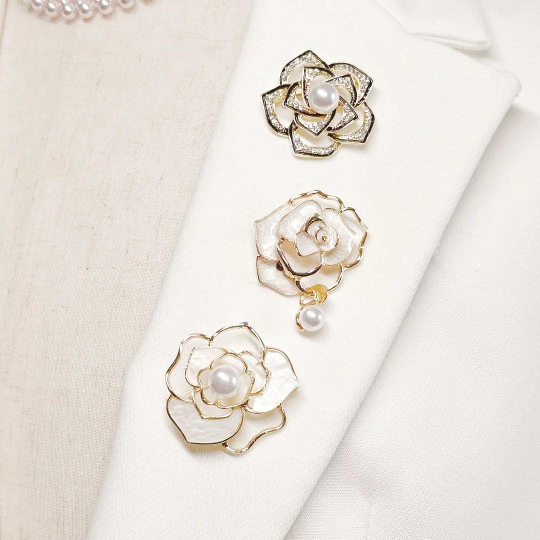 Platinum Oil-Drop Camellia Brooch - Image 2