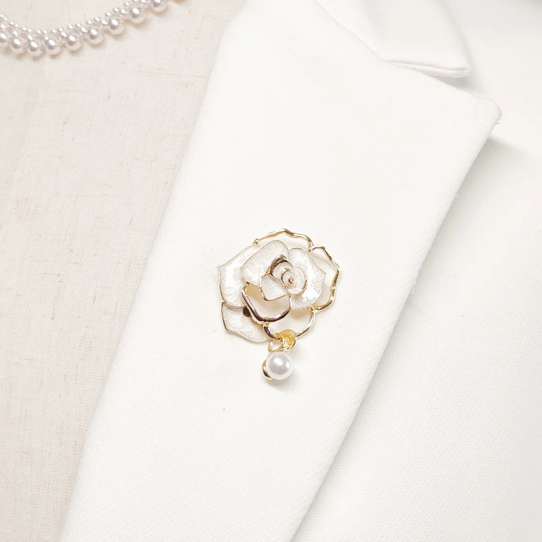 Platinum Oil-Drop Camellia Brooch - Image 3