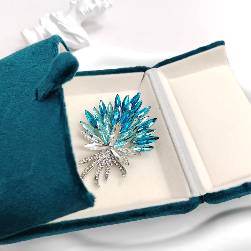 Gradient Blue Wheat Ear Brooch