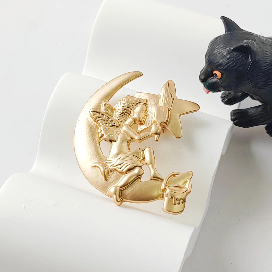 Matte Gold Crescent Angel Brooch - Image 6