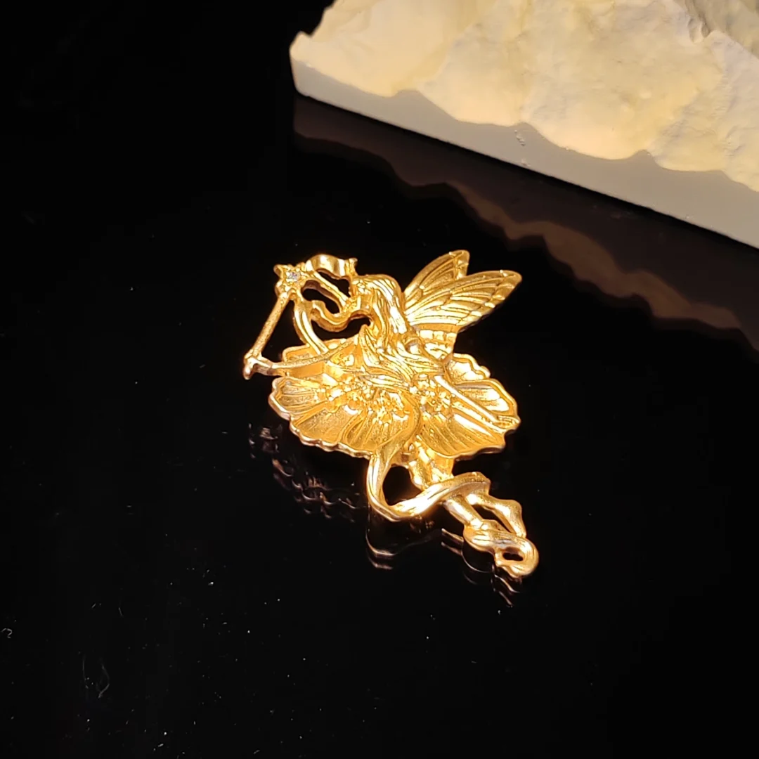 Matte Gold Magic Fairy Brooch - Image 4