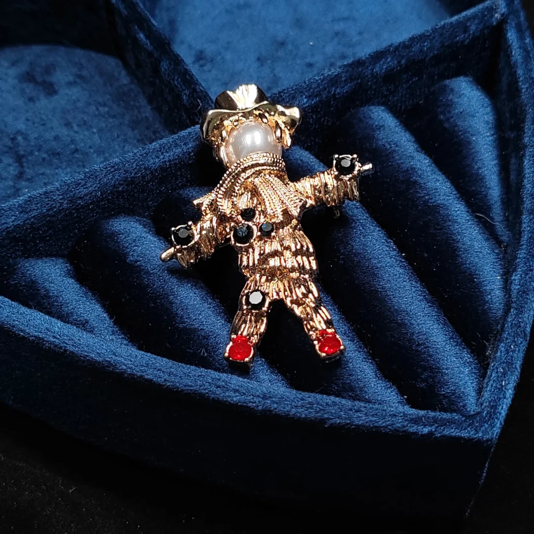 Black Crystal Scarecrow Brooch - Image 5