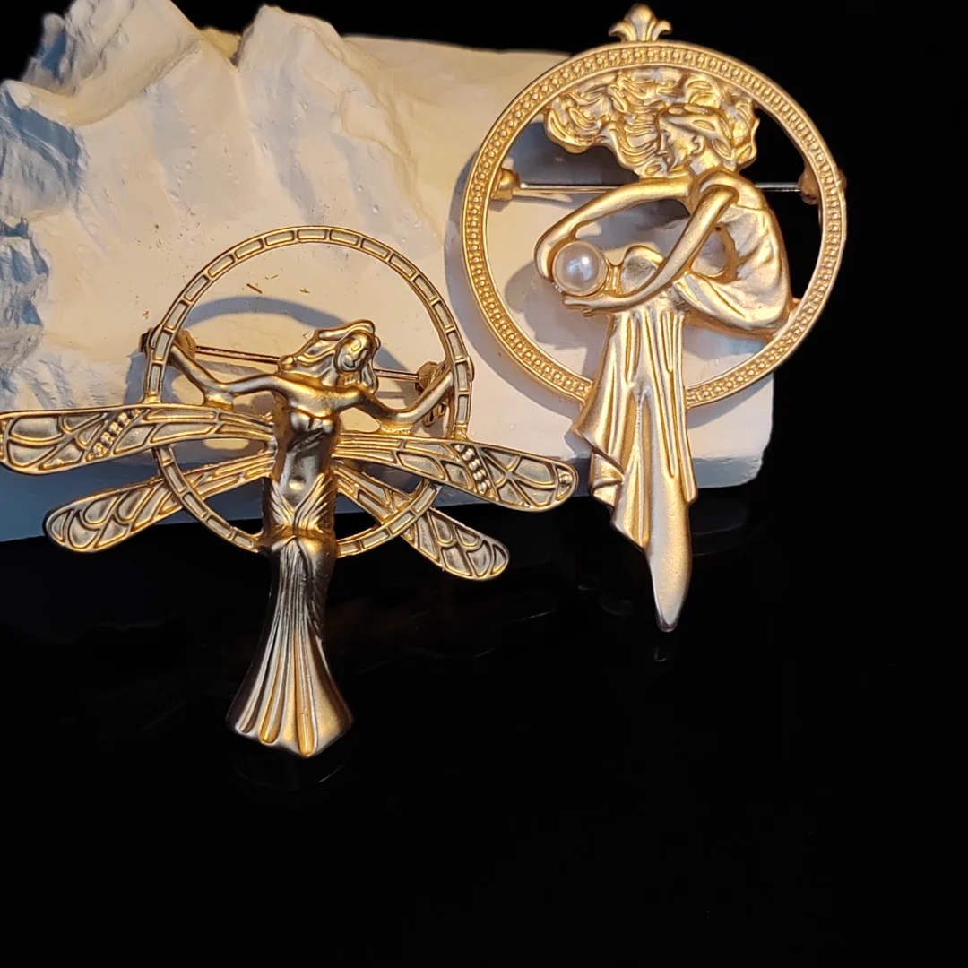 Matte Gold Winged Angel Brooch - Image 5