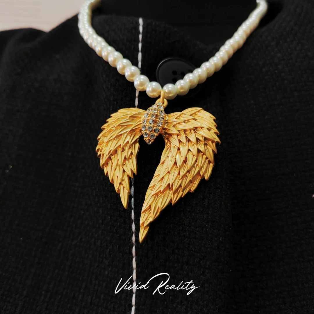 Golden Angel Wings Jewelry Set - Single Pearl Necklace - Image 5