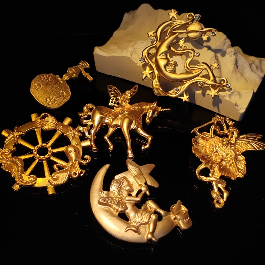 Matte Gold Sun Moon Star Brooch - Image 3