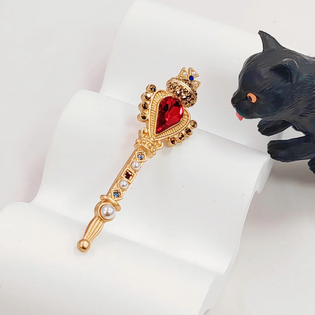 Plain Gold Baroque Magic Wand Brooch - Image 5